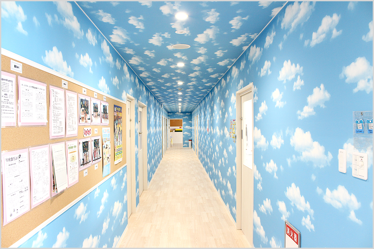 仙台市認可保育園れいんぼーなーさりー田子館の廊下です