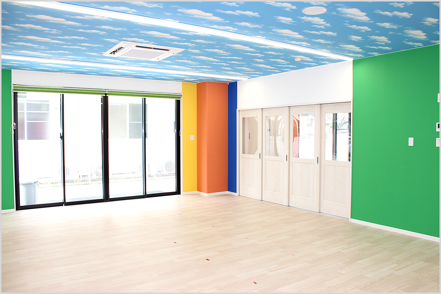 仙台市認可保育園れいんぼーなーさりー田子館の5歳児室です